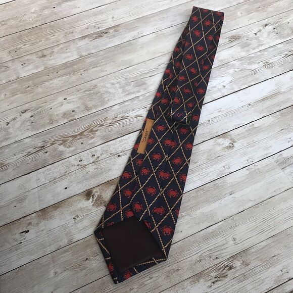 Alynn Neckwear Crabs Men's Neck Tie - Picture 3 of 5